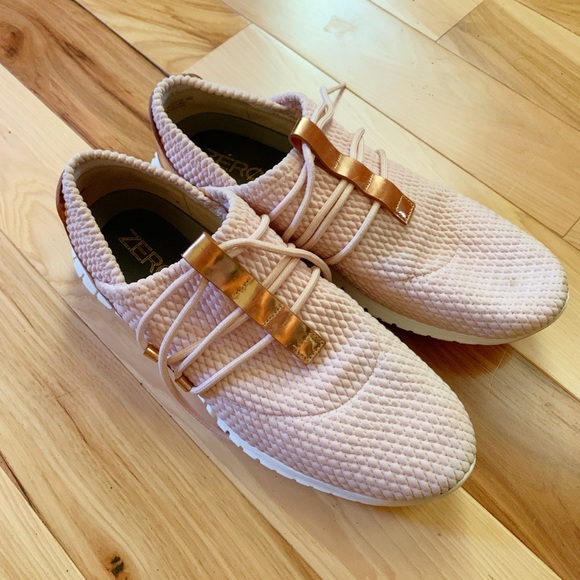 Cole Haan Zerogrand Quilted Sneakers Sz 8 Cute Pink & Rose Gold - Picture 2 of 5